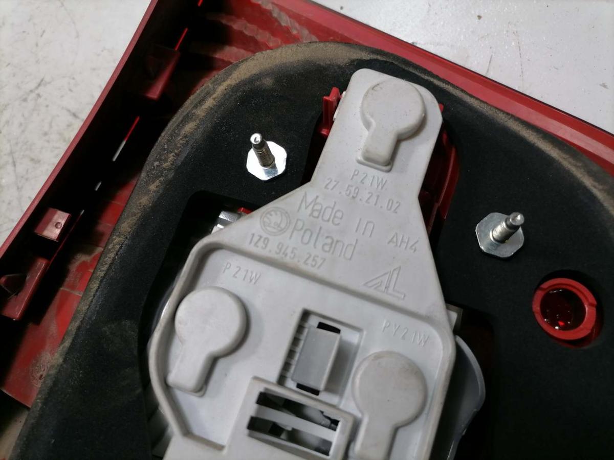 Skoda Octavia 2 Bj.2005 original Rücklicht Rückleuchte Schlussleuchte links Kombi